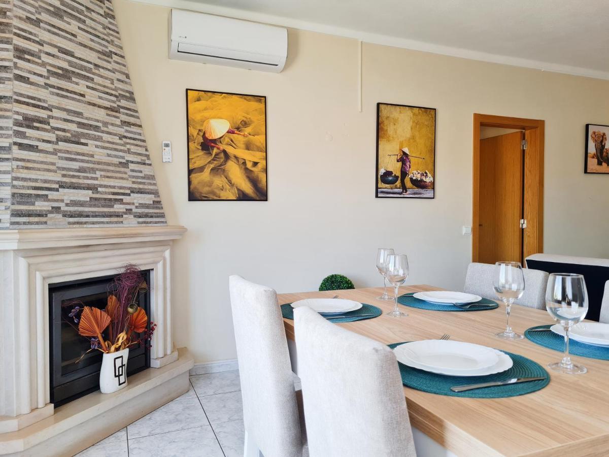 Casa Tombua - Pool - Beach & Center 300M - Ac - Wifi カルヴォエイロ エクステリア 写真